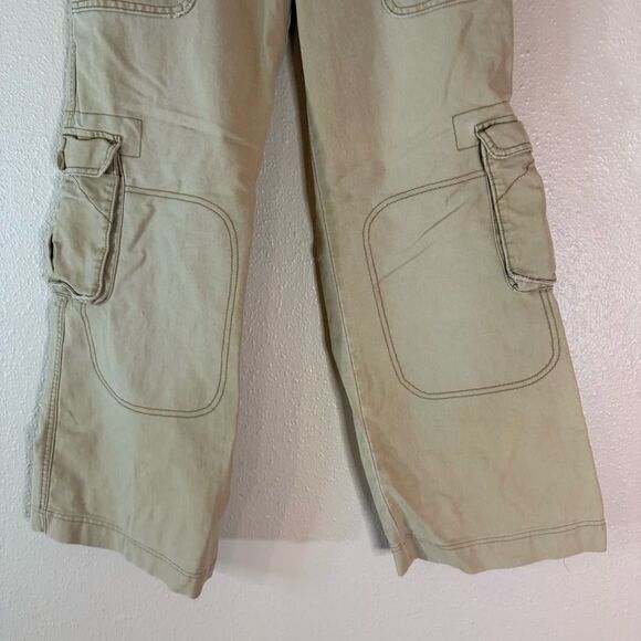 Vintage Y2K Abercrombie and fitch Cargo Pants with Pockets 3 - Picture 3 of 9